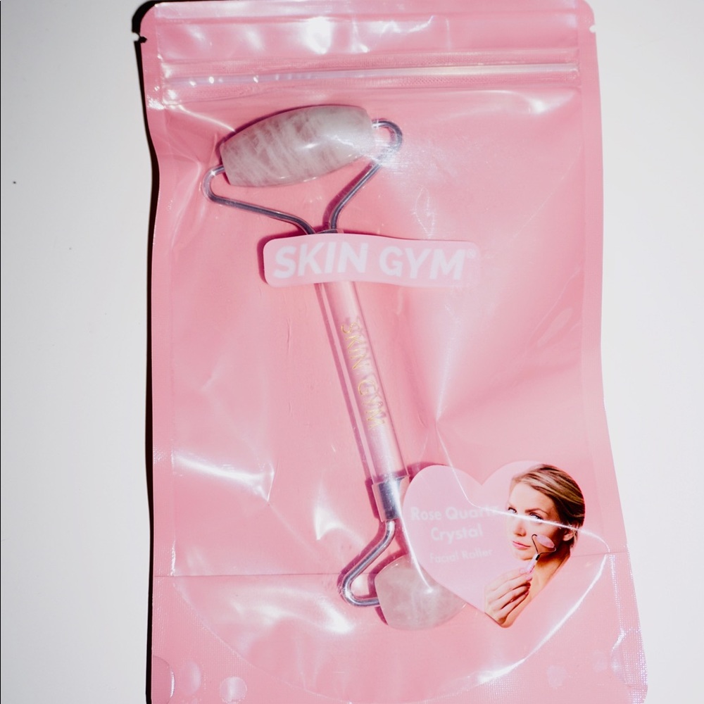Skin gym rose quartz roller